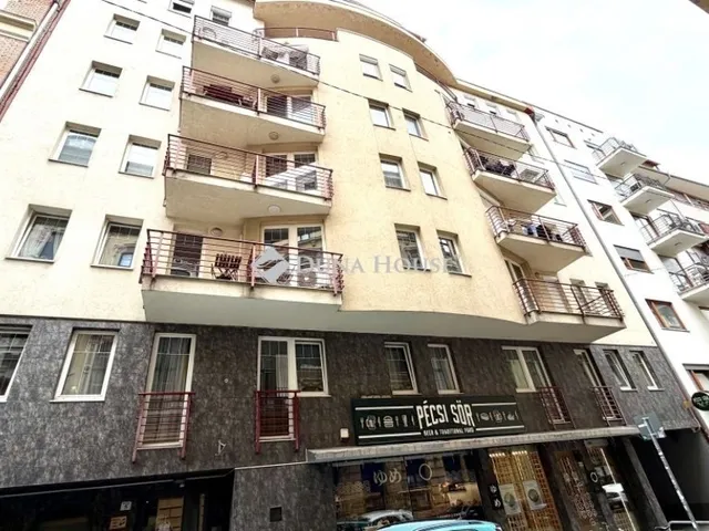 Eladó lakás Budapest VI. kerület 35 nm