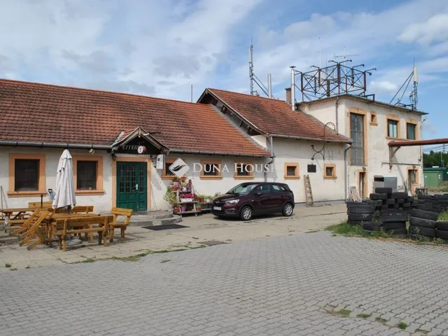 Kiadó kereskedelmi és ipari ingatlan Budapest XXII. kerület, Nagytétény 280 nm