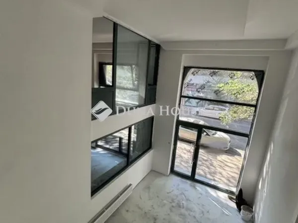 Kiadó kereskedelmi és ipari ingatlan Budapest XIII. kerület, Lőportárdűlő 108 nm