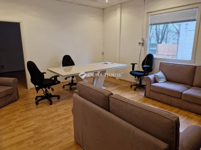 Kiadó kereskedelmi és ipari ingatlan Budapest X. kerület 200 nm