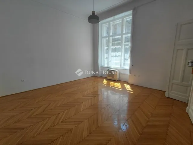 Eladó lakás Budapest VIII. kerület 78 nm