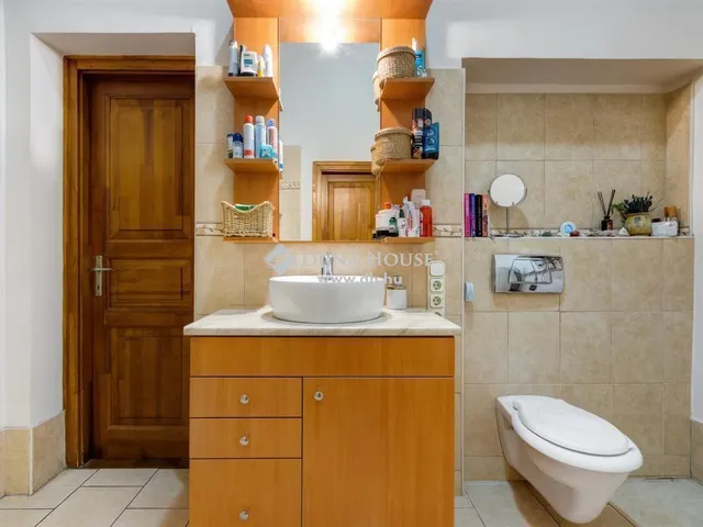 Eladó lakás Budapest VII. kerület 128 nm