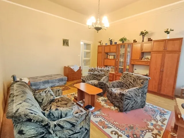 Eladó lakás Budapest VI. kerület 46 nm