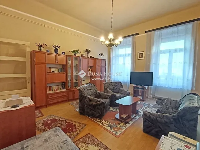 Eladó lakás Budapest VI. kerület 46 nm