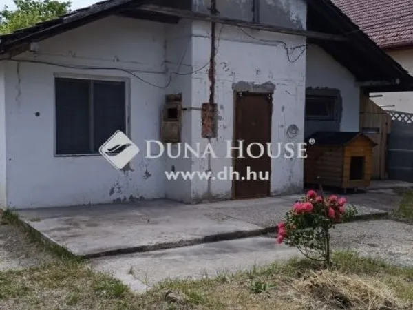Eladó ház Üllő 80 nm