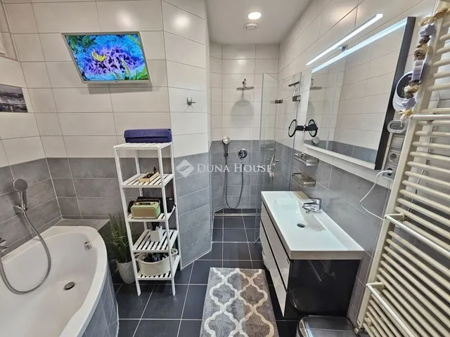 Eladó lakás Budapest IX. kerület, Belső Ferencváros 121 nm