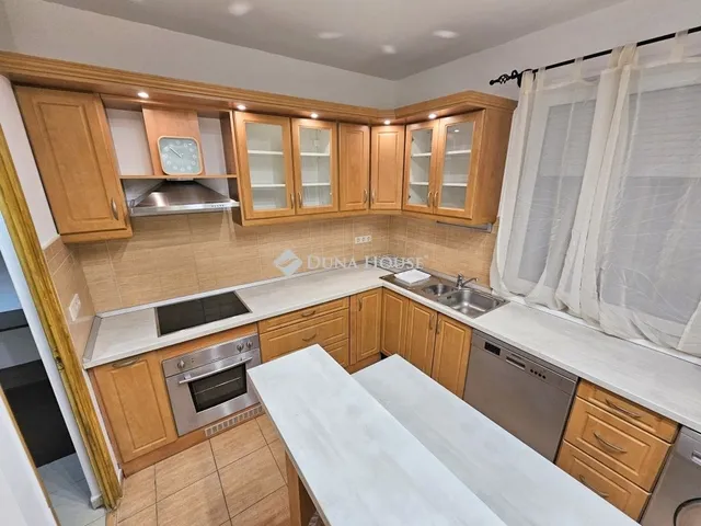 Eladó ház Üllő 110 nm