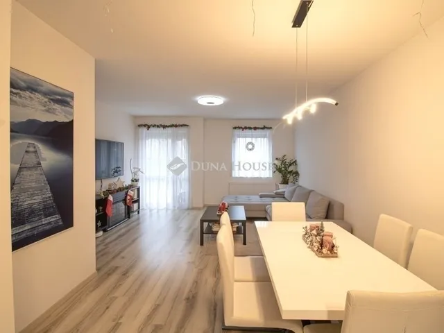 Eladó lakás Vecsés 120 nm