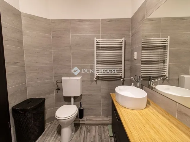 Eladó lakás Vecsés 120 nm