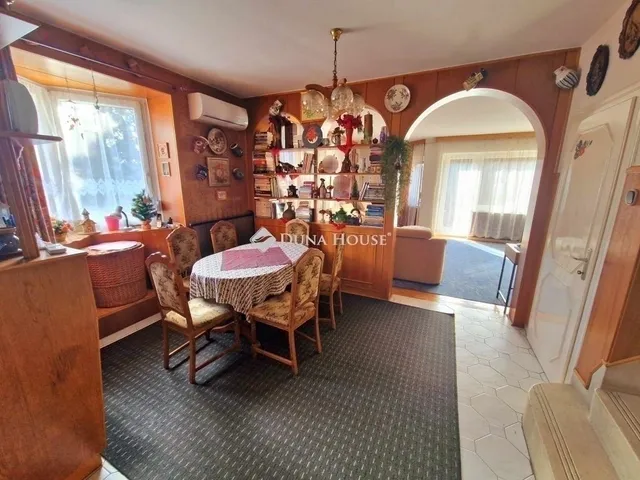 Eladó ház Budapest XVIII. kerület 180 nm