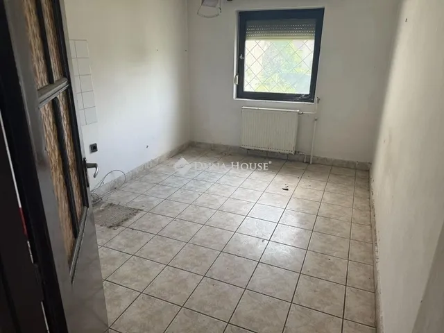 Eladó ház Budapest XX. kerület 400 nm