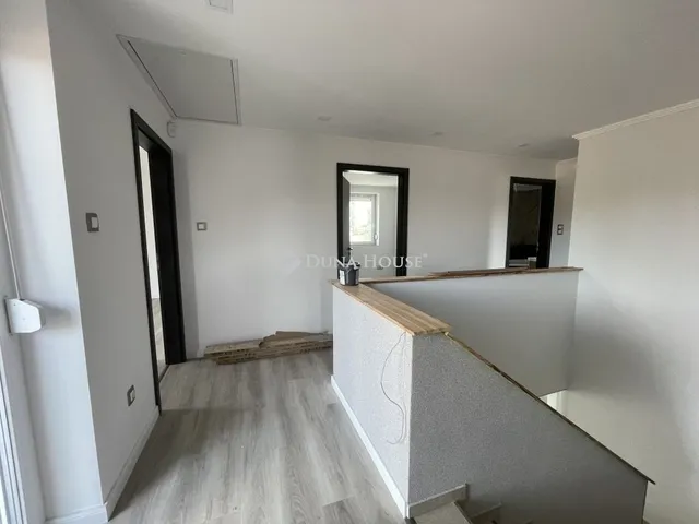 Eladó ház Vecsés 163 nm