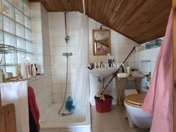 Eladó ház Budapest XVI. kerület 260 nm