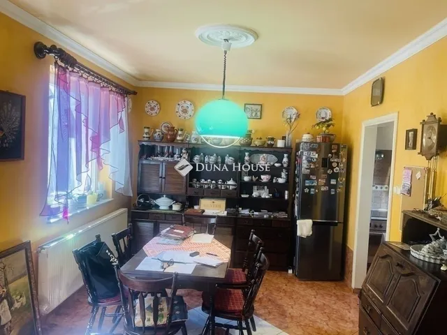 Eladó ház Budapest XVIII. kerület 235 nm