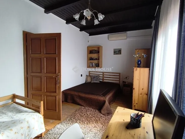 Eladó ház Budapest XX. kerület 220 nm