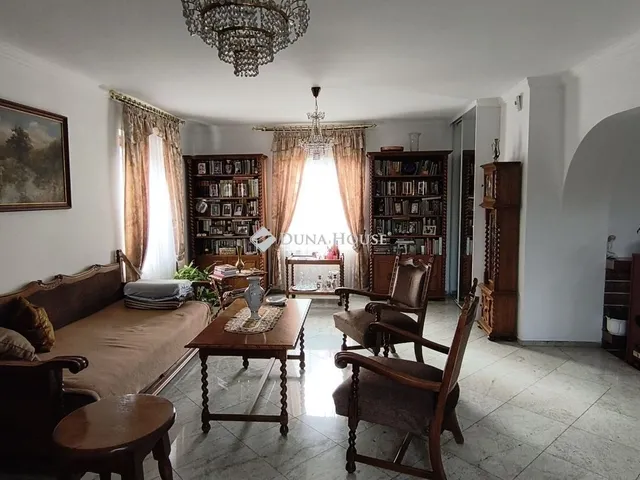 Eladó ház Budapest XX. kerület 220 nm