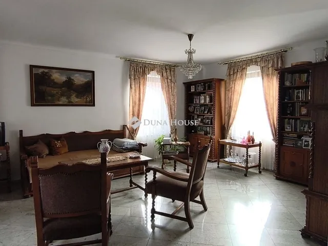 Eladó ház Budapest XX. kerület 220 nm