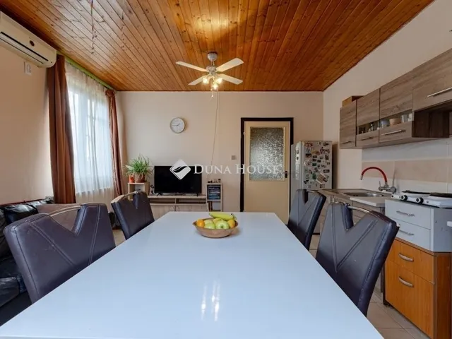 Eladó ház Budapest XVIII. kerület 258 nm