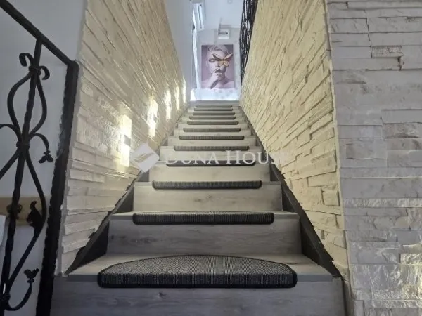 Eladó ház Budapest XIX. kerület 180 nm