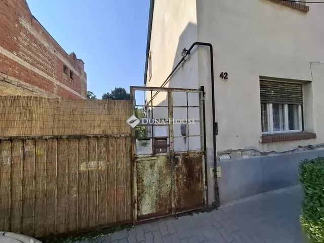 Eladó ház Budapest XIX. kerület 141 nm