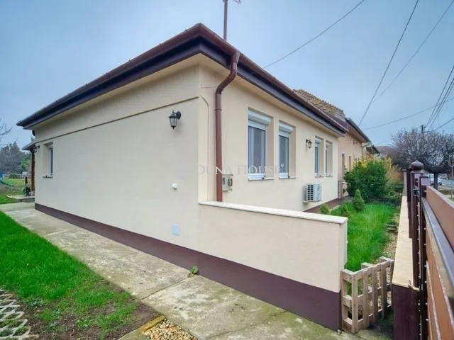 Eladó ház Vecsés 75 nm