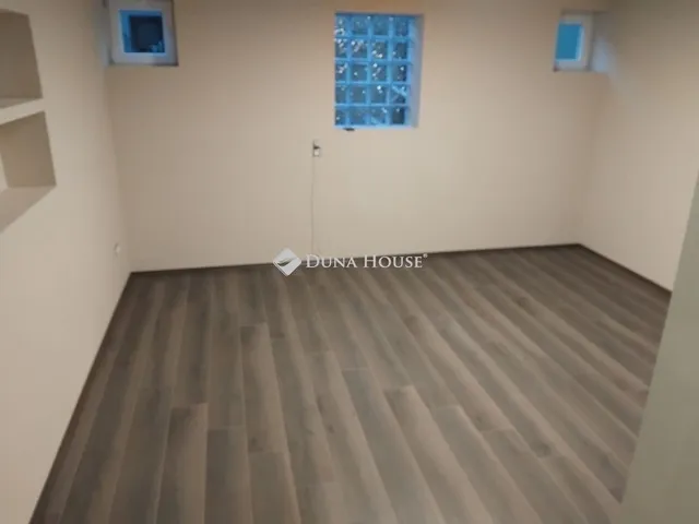 Eladó ház Budapest XXI. kerület 73 nm