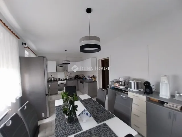 Eladó lakás Budapest XVII. kerület 111 nm