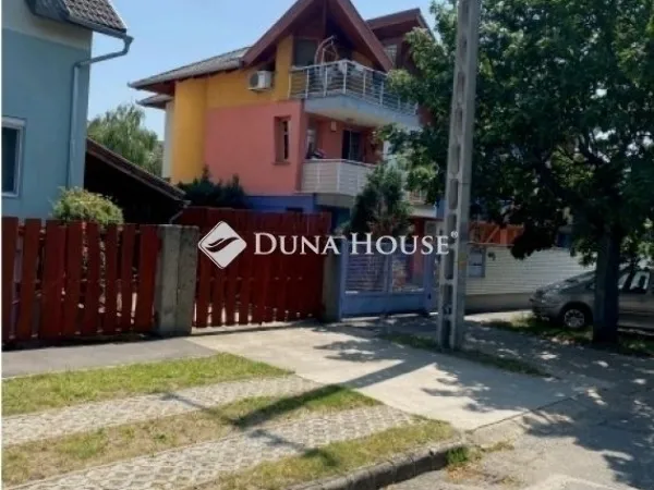 Eladó lakás Budapest XVIII. kerület 78 nm