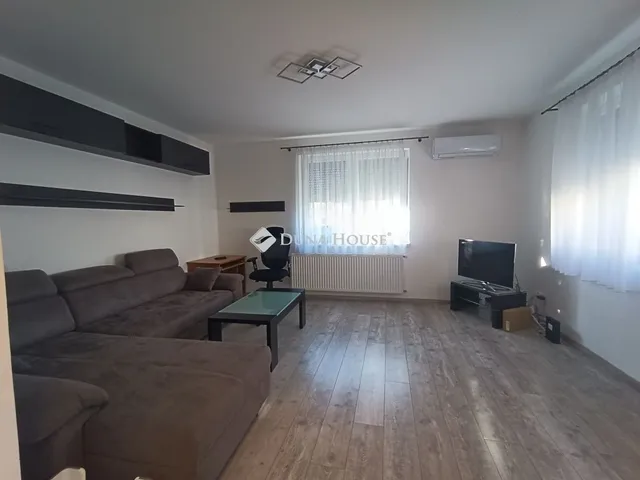 Eladó ház Budapest XVIII. kerület 90 nm