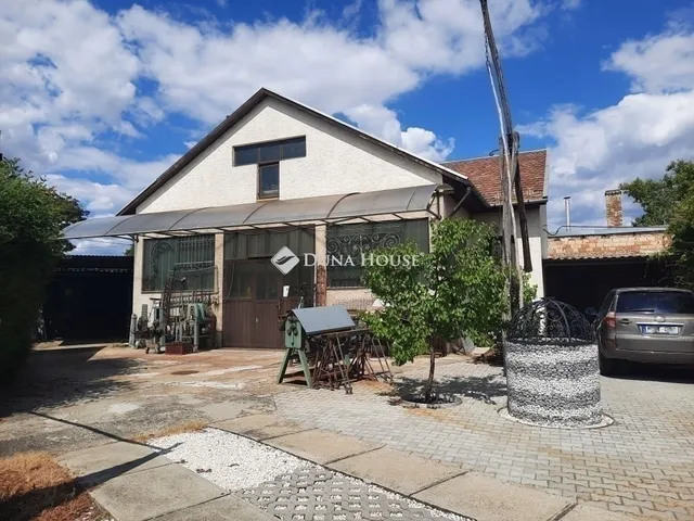 Eladó ház Budapest XVIII. kerület 90 nm