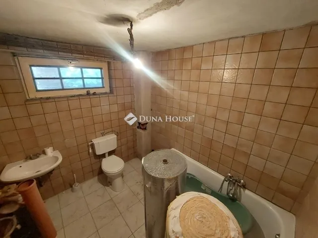 Eladó ház Budapest XX. kerület 480 nm