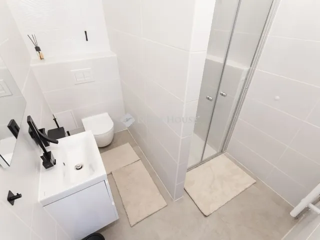 Eladó lakás Budapest X. kerület 111 nm