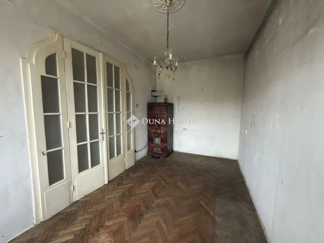 Eladó lakás Budapest XVIII. kerület 117 nm