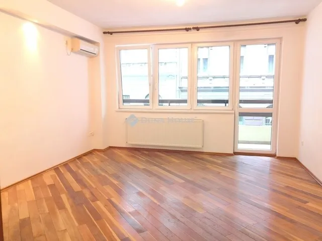 Eladó lakás Budapest VI. kerület 70 nm