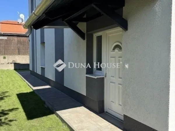 Eladó lakás Budapest XXI. kerület 100 nm