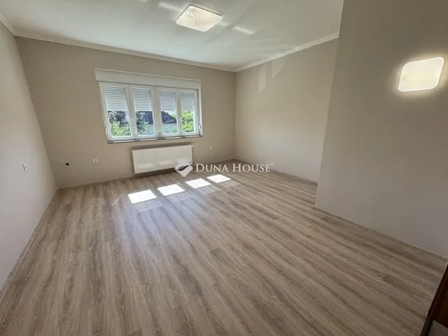 Eladó lakás Budapest XXI. kerület 100 nm