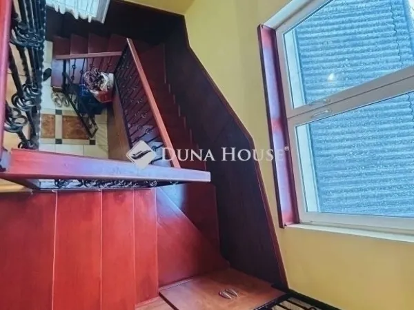 Eladó ház Gyál 180 nm