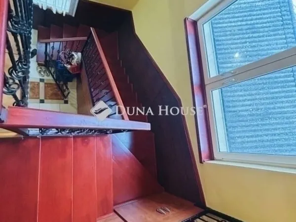 Eladó ház Gyál 180 nm