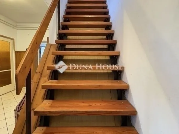 Eladó ház Gyál 220 nm