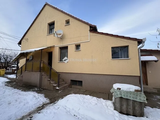 Eladó ház Gyál 220 nm