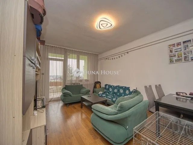 Eladó lakás Budapest XXI. kerület 70 nm