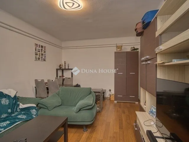 Eladó lakás Budapest XXI. kerület 70 nm