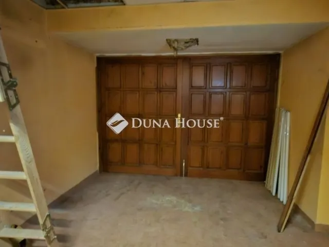 Eladó ház Budapest XVIII. kerület 179 nm