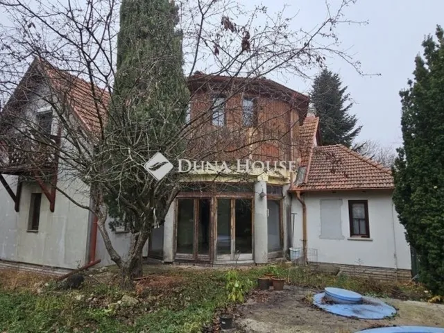 Eladó ház Budapest XVIII. kerület 179 nm