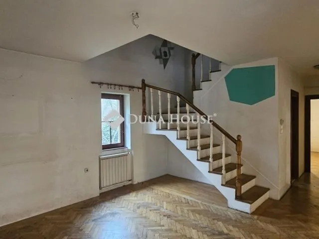 Eladó ház Budapest XVIII. kerület 179 nm