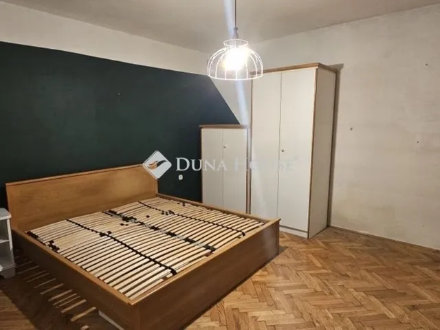 Eladó ház Budapest XVIII. kerület 179 nm