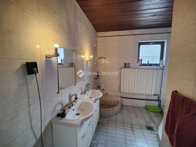 Eladó ház Budapest XVIII. kerület 192 nm