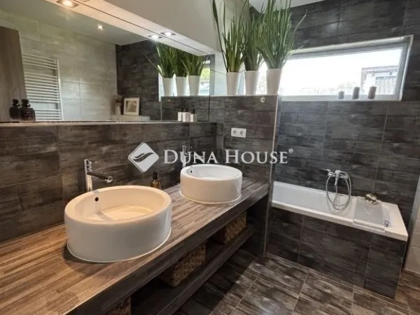 Eladó ház Budapest XVIII. kerület 145 nm