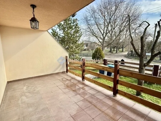 Eladó ház Budapest XVII. kerület 236 nm