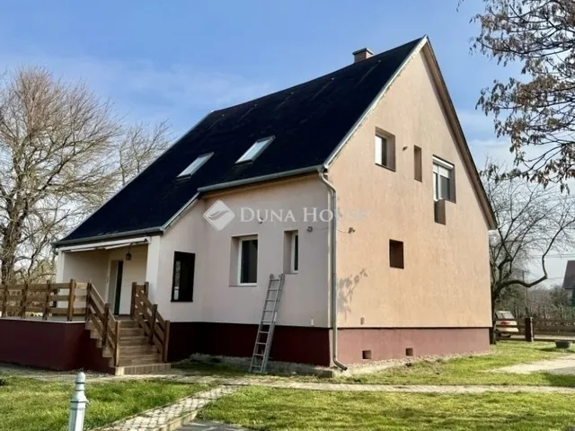 Eladó ház Budapest XVII. kerület 236 nm